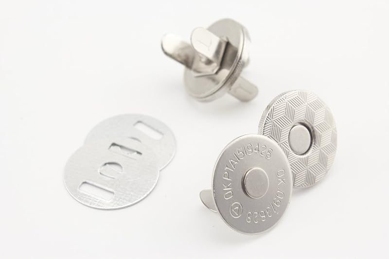 Ultra-Thin Strong Magnetic Snaps