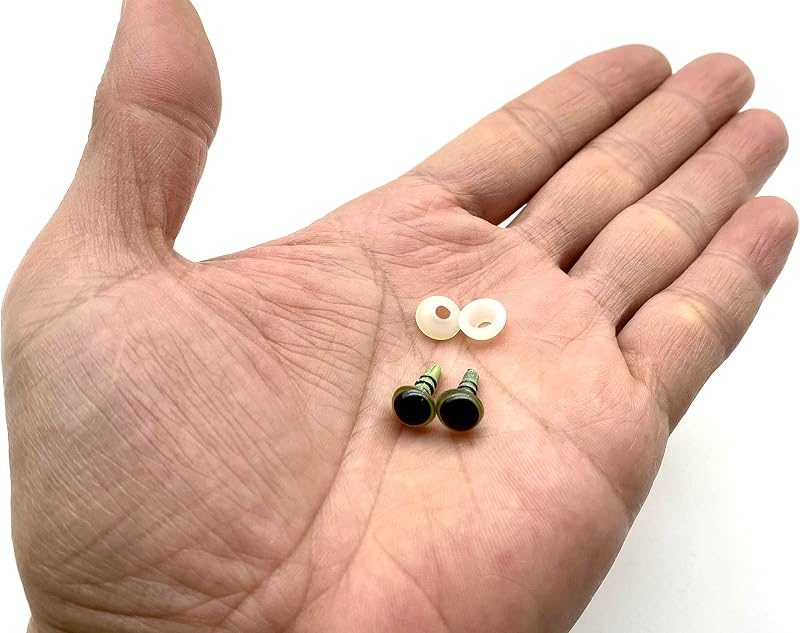 Plastic Safety Eyes with washers / 24 pcs Pale Green