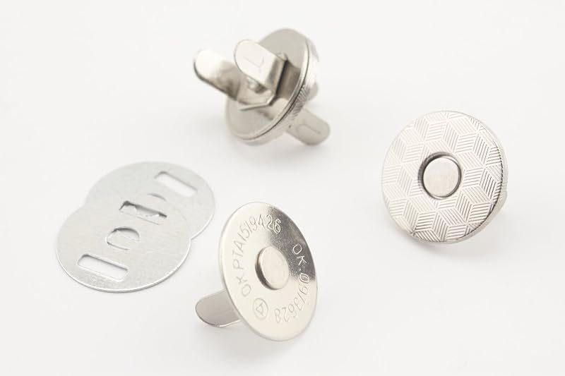 Ultra-Thin Strong Magnetic Snaps